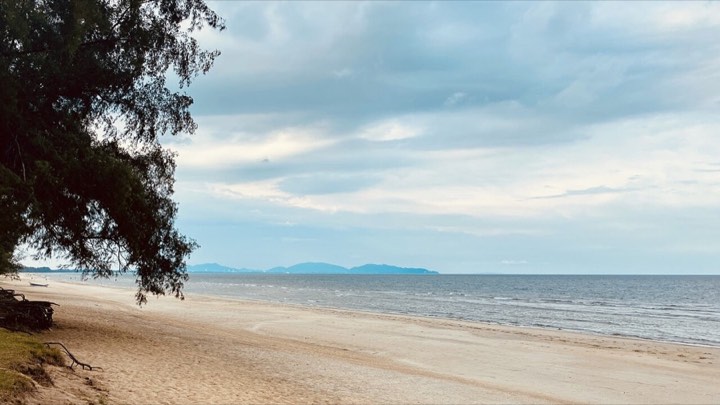 Pantai Sepat yang tenang di Kuantan